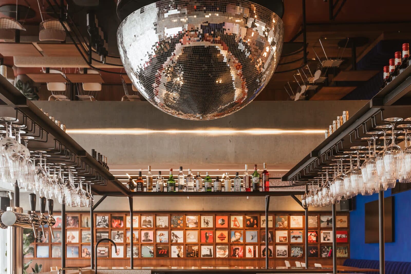 AFAS Lounge — BE•AT — mynd 1